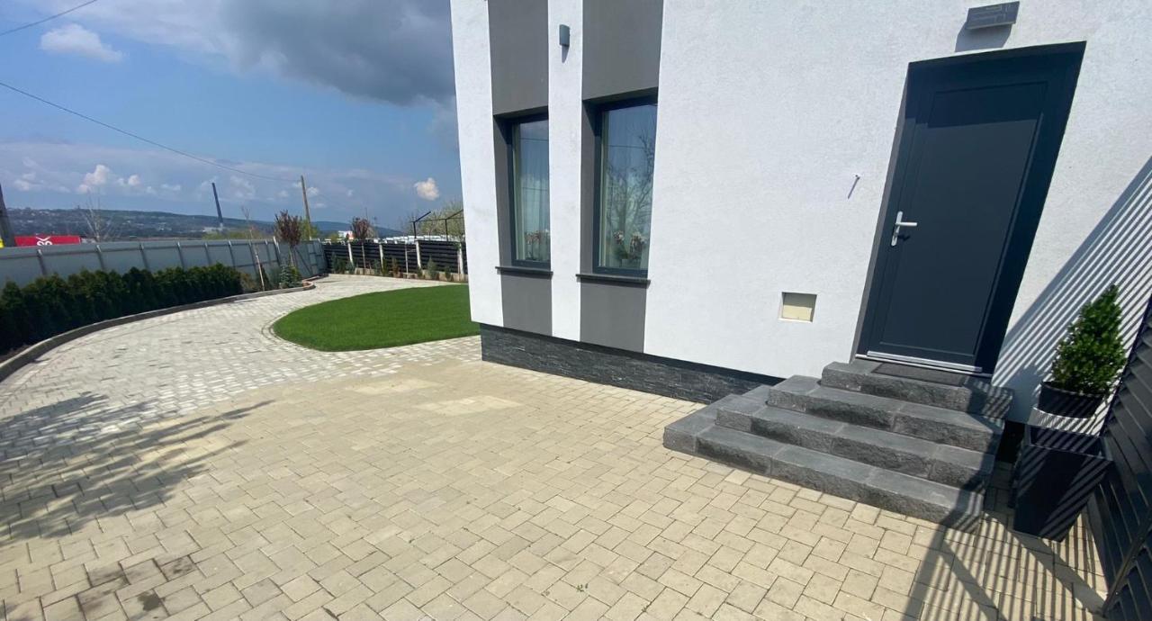 Ferienwohnung Lora Studio Suceava Exterior foto